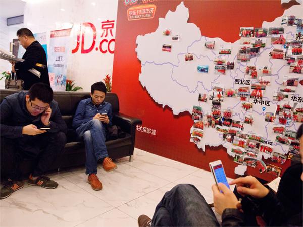 మూడింట ఒక వంతు డెస్క్ టాప్ కంప్యూటర్ల నూ