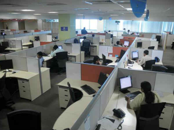 పట్టభద్రులకు ఉద్యోగాల విషయంలో 