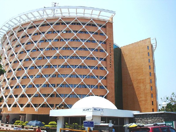 కుబేరులు అత్యధికంగా నివసించే నగరాల జాబితాలో 