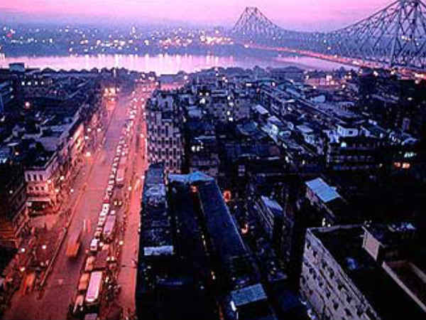 అగ్రస్థానంలో కోల్‌కతా (8,700 మంది) 