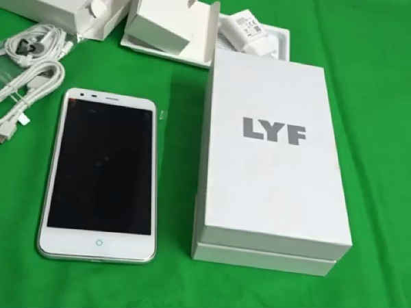 దేశవ్యాప్తంగా ఉన్న 1,000 పైగా సెంటర్ల ద్వారా