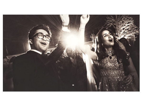 ఐఫోన్ ప్రయోగంతో పగటిపూట దృశ్యాలు