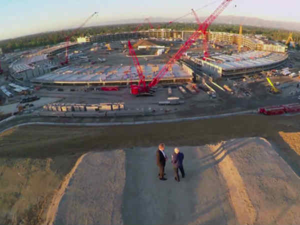 ఎంత ఖర్చు అవుతుందో సరిగ్గా చెప్పలేమని ఓ ఇంటర్యూలో టిమ్ కుక్ 