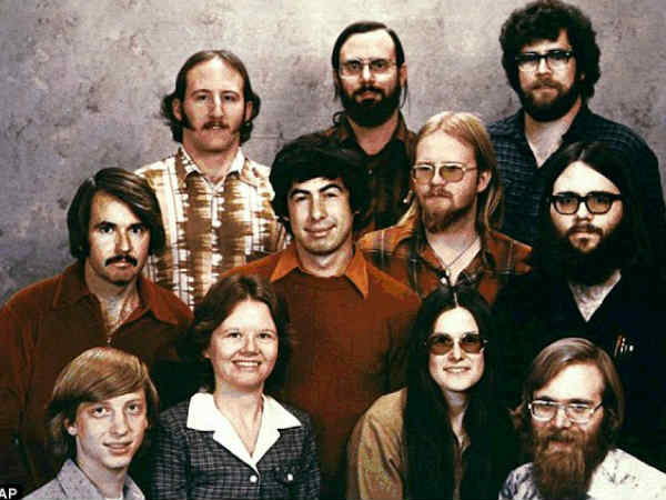 క్లాసులో అమ్మాయిల మధ్య నేనొక్కణ్నే..