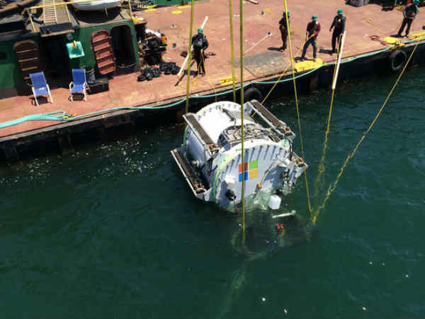 ప్రాజెక్ట్ నాటిక్ అంటే మసాచుసెట్స్ లో ని ఓ నగరం పేరు