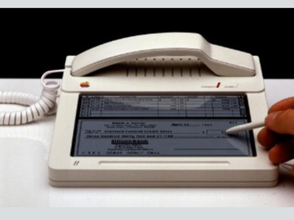 యాపిల్ ఐఫోన్ గురించి ఆసక్తికర విషయాలు