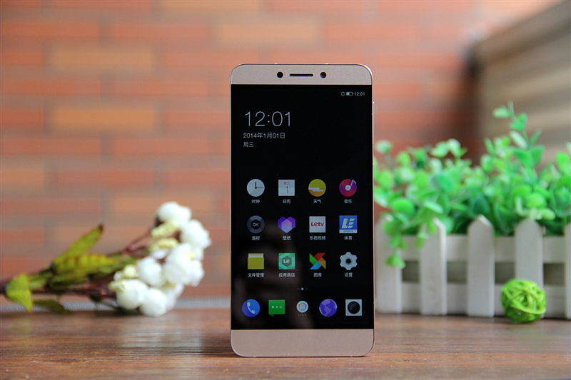 LeEco రికార్డుల పరంపర