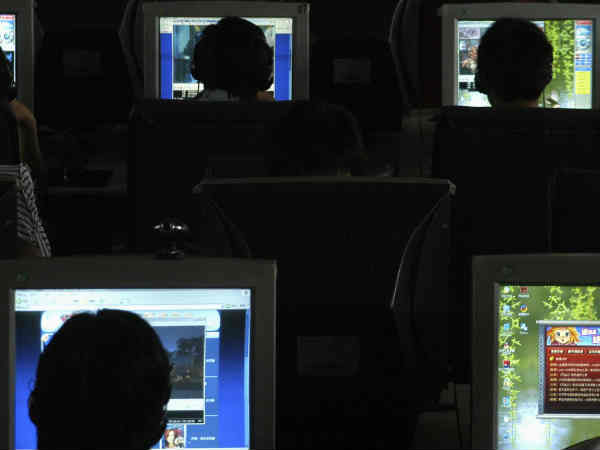 సైబర్ స్పేస్‌ను నియంత్రించాల్సిందిగా ఇప్పటికే అనేక సార్లు చైనా ప్రభుత్వం 