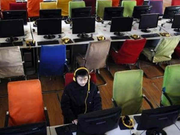 చైనా ప్రభుత్వ విధానాలకు లోబడి పనిచేసే