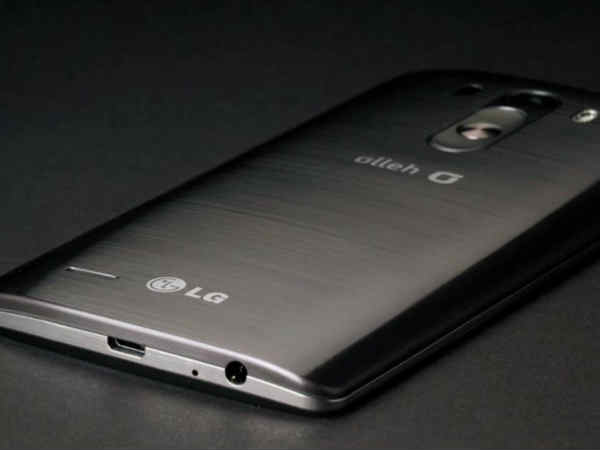 4 జీబీ ర్యామ్, ఆండ్రాయిడ్ 6.0 ఆపరేటింగ్ సిస్టమ్