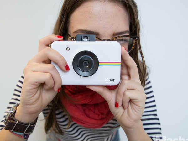 ఈ కెమెరాలో 10 మెగా ఫిక్సల్ రిజల్యూషన్ తో