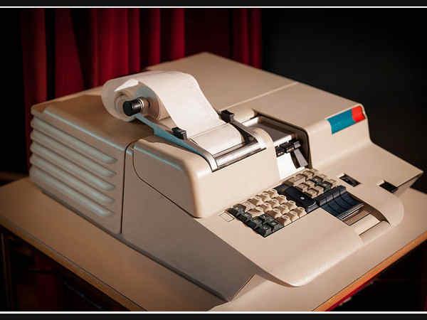 ఫస్ట్ కమర్షియల్ డెస్క్ టాప్ - ప్రోగ్రామా 101 ( 1965)