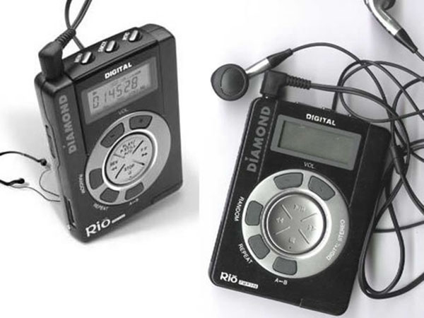 కాంపాక్ట్ డిస్క్ ఎంపీ 3 ఫ్లేయర్ గా 