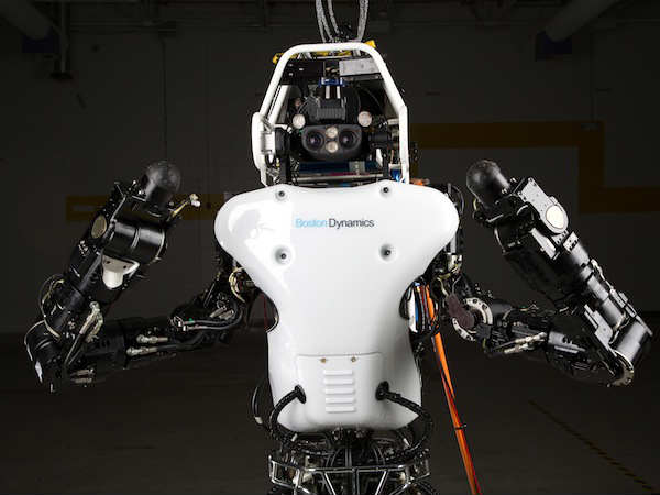  మనిషులను పోలిన 10 రోబోట్లు