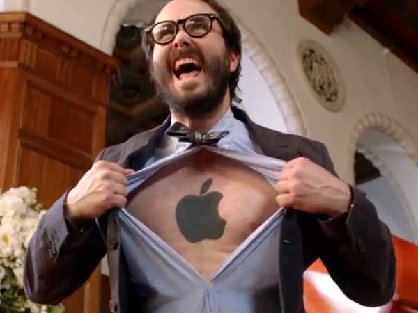 గిజ్‌బాట్ పేజీని లైక్ చేయండి. 