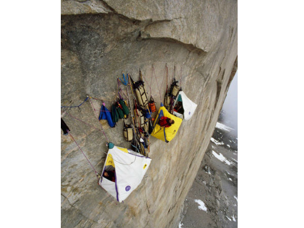 వీళ్లకు ప్రాణలకన్నా సాహసాలే ముఖ్యం