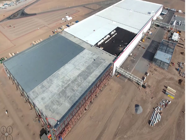 ఊహలకందని Tesla's Gigafactory
