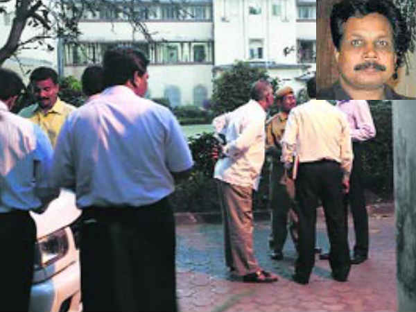 కలవరపెడుతోన్న శాస్త్రవేత్తల అసహజ మరణాలు