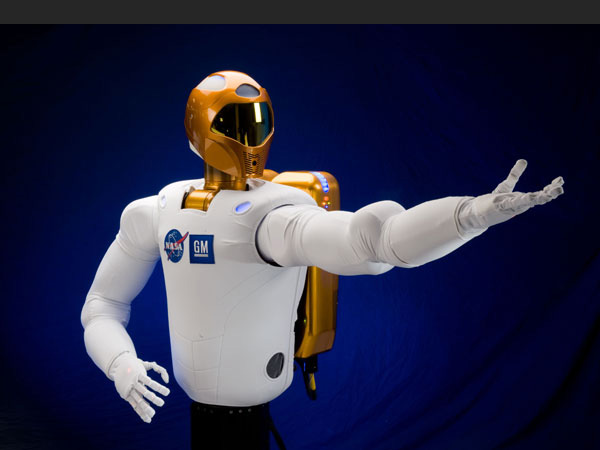 రాజకీయాలతో రోబోటిక్స్ జతకడితే..?