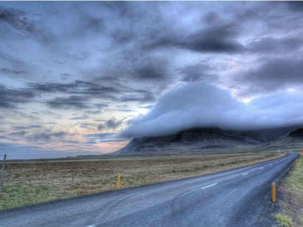 మీ డెస్క్‌టాప్‌, మొబైల్ కోసం స్టన్నింగ్ వాల్‌పేపర్స్  