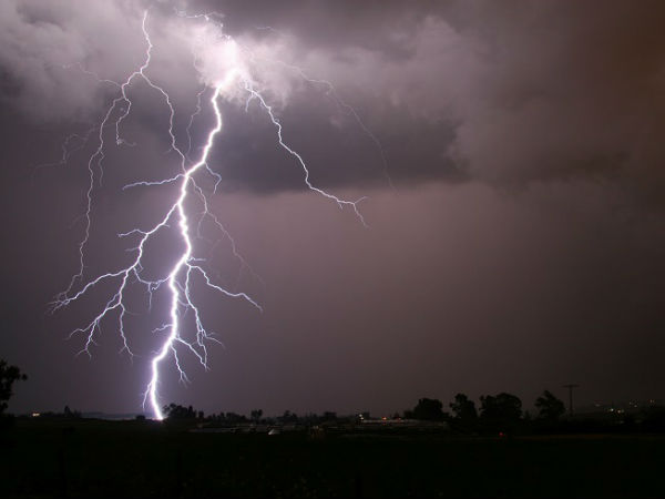 ఆ ప్రమాదాలకు, శుక్రవారానికి లింకేంటి..?