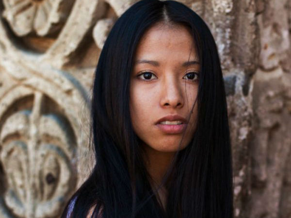 అందగత్తెల వేటలో ఫోటోగ్రాఫర్