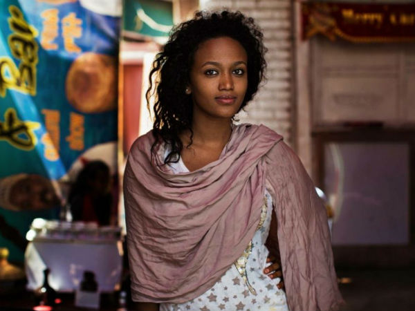 అందగత్తెల వేటలో ఫోటోగ్రాఫర్ Mihaela Noroc