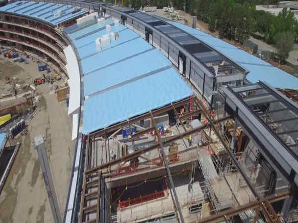 ఆపిల్ క్యాంపస్ 2లో అన్నీ సొరంగ మార్గాలే !