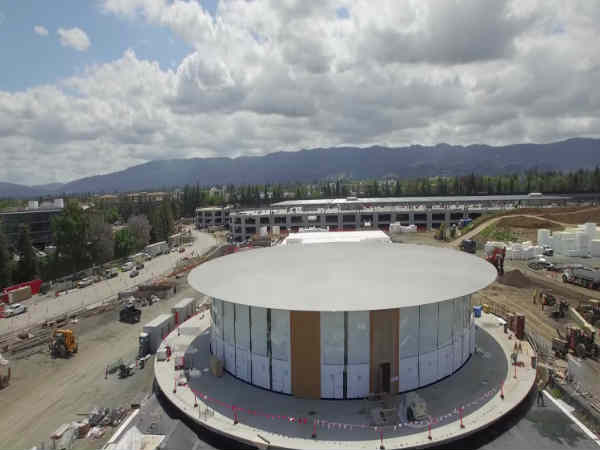  ఆపిల్ క్యాంపస్ 2లో అన్నీ సొరంగ మార్గాలే !