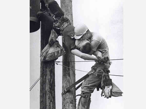 హిస్టరీని మిస్టరీగా మార్చిన చిత్రాలు 