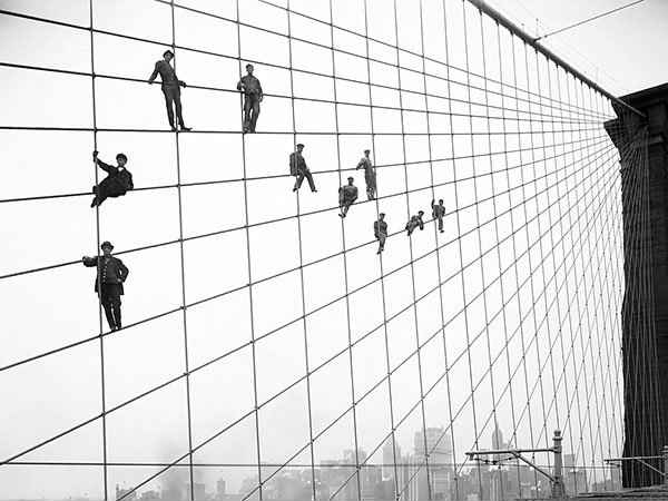 హిస్టరీని మిస్టరీగా మార్చిన చిత్రాలు 