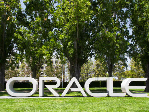 దిగ్గజ టెక్ కంపెనీల మధ్య కాపీరైట్ వార్: గెలిస్తే భారీ మొత్తమే 