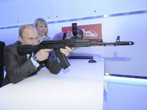 ఇంటర్నెట్లో దుమ్ము రేపుతున్న పుతిన్ 