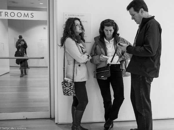 పూర్తిగా మారిపోయిన కమ్యూనికేషన్ సంబంధాలు