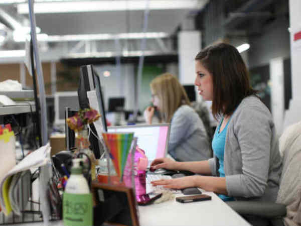 ఫేస్‌బుక్‌లో జాబ్ ఎంత ఘోరంగా ఉంటుందంటే..