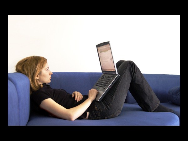 బీకేర్ పుల్.. ల్యాప్‌టాప్‌‌లు షాక్ కొడుతున్నాయి 