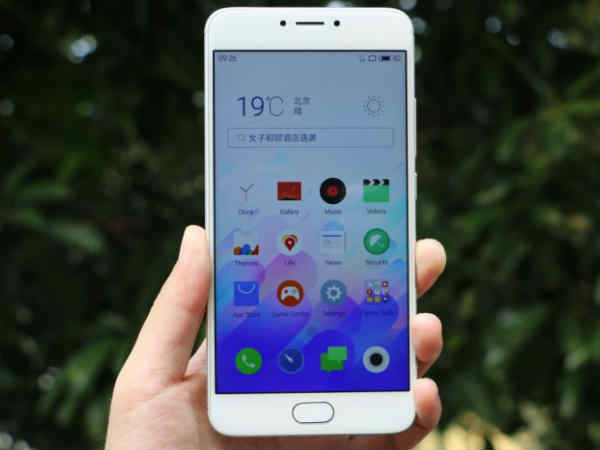 ఫోన్ రానే లేదు: 3 లక్షల బుకింగ్‌లు అయిపోయాయి  