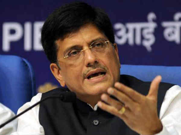 సోషల్ మీడియాను దున్నేస్తున్న కేంద్ర మంత్రులు