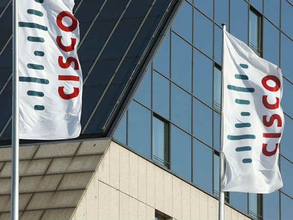 ఆపిల్ విసిరిన పంజా దెబ్బకు కంపెనీలు విలవిల