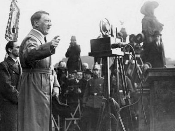 హిట్లర్ సీక్రెట్ మిషన్‌ని తుక్కు సామాను కింద అమ్మేశారు  