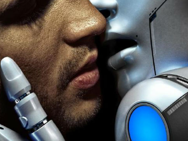 మర మనుషులతో శృంగారం..