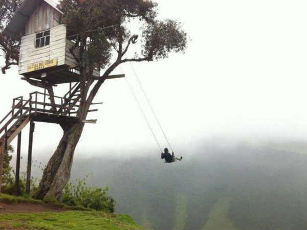 ఈ సాహసాలు చూస్తేనే గుండె ఆగిపోతుంది..మరి చేస్తే..  