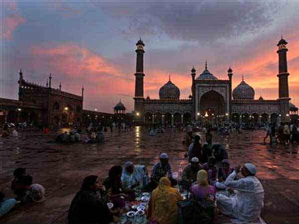 రంజాన్ స్పెషల్ : భారీగా కాల్ రేట్లు తగ్గించిన ఎయిర్‌సెల్ 