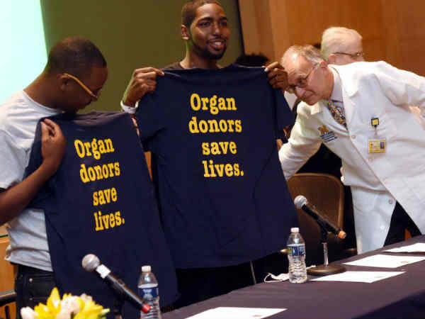 555 రోజులు తన గుండెను బ్యాగ్‌లో పెట్టుకు తిరిగాడు  