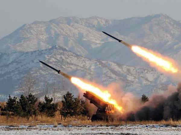 అగ్రరాజ్యంలో కలవరం : పాకిస్తాన్‌కు వార్నింగ్‌లు 