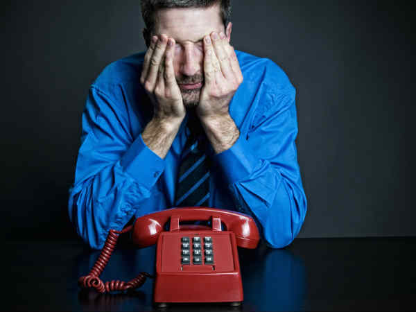 తెలుగు నేలపై నయా మోసం: 300 సాఫ్ట్ వేర్ ఇంజినీర్లు రోడ్డు మీదకు.. 