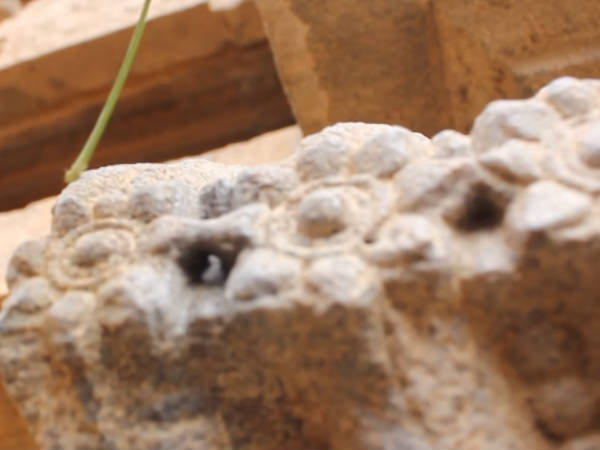 వేయి సంవత్సరాల ఆ గుడిలో అన్ని మిస్టరీ వింతలే 