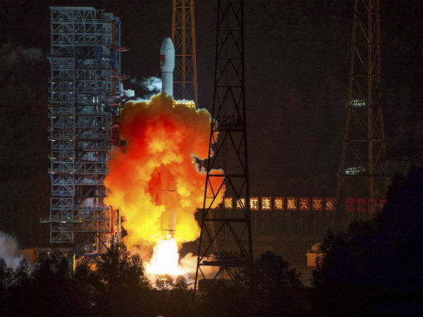 మహా అద్భుతానికి తెరలేపనున్న స్టీఫెన్ హాకింగ్ 