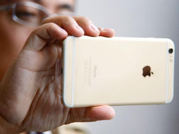 ఆపిల్ కు తప్పని చిక్కులు