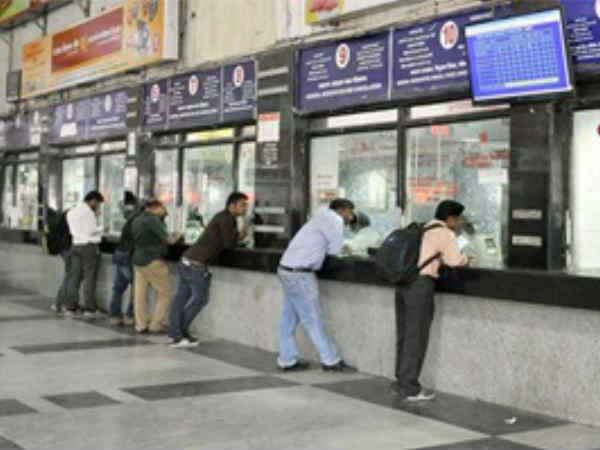 ఇకపై ఆధార్ ఉంటేనే రైలు ప్రయాణం